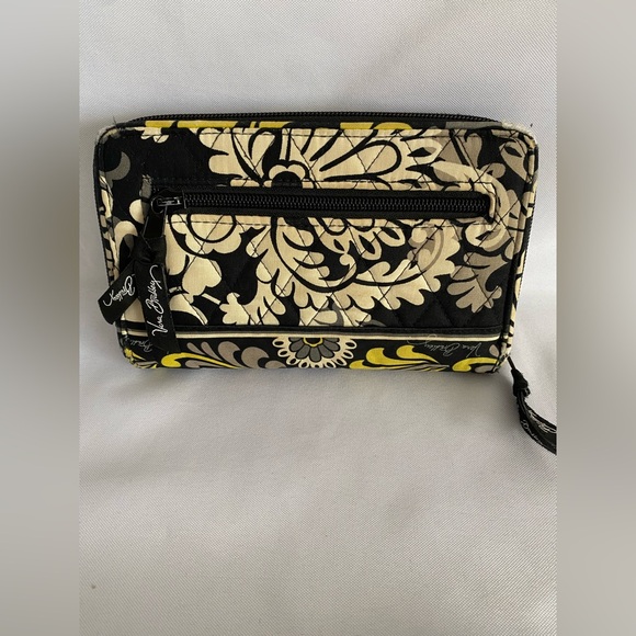 VERA BRADLEY Turn‎ Lock Wallet - Picture 11 of 12